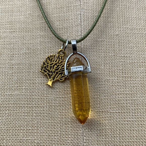 Handmade Honey Yellow Resin Stone Dagger Crystal Amulet Necklace & Tree of Life - Picture 5 of 11